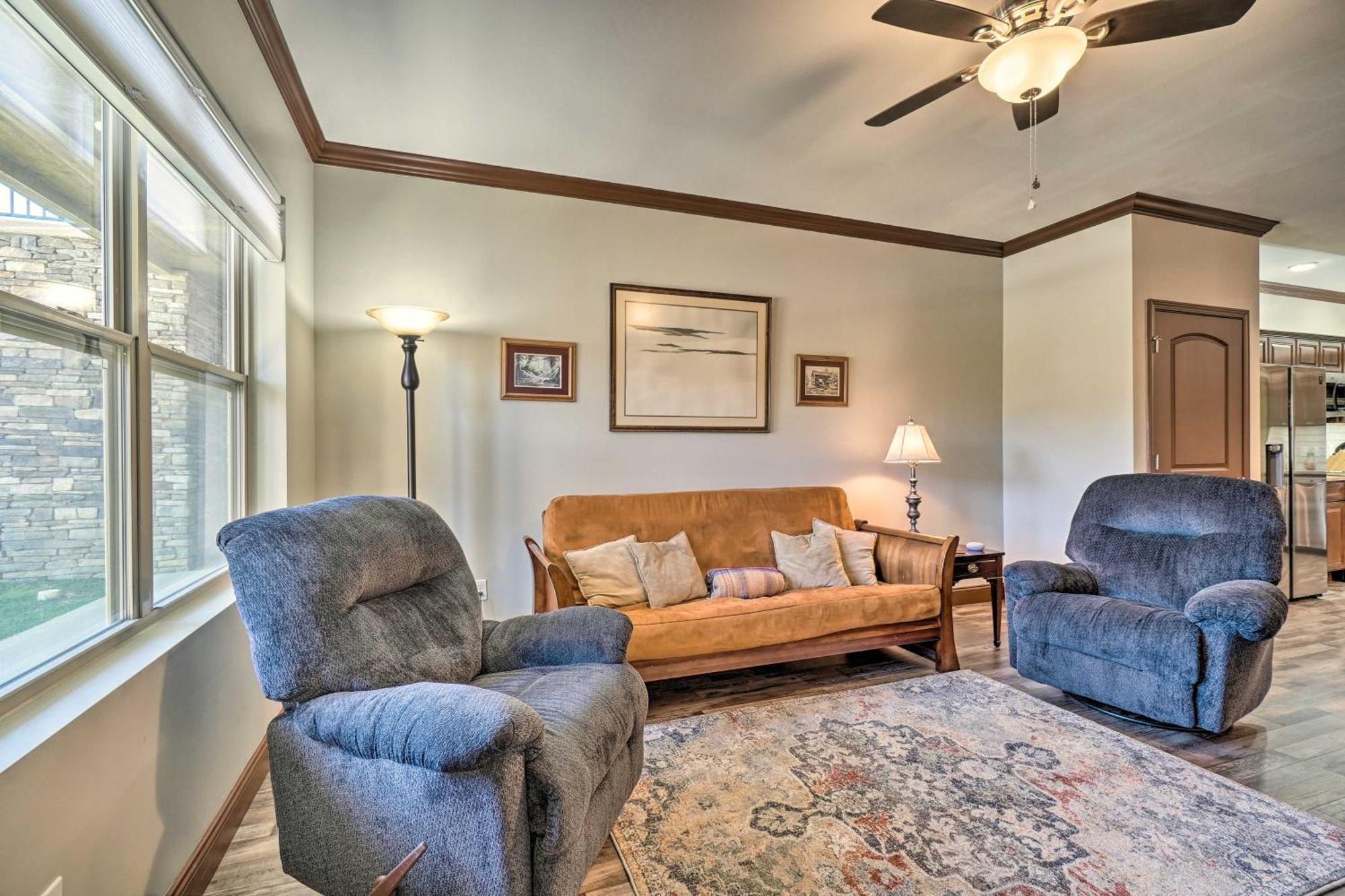 Cozy Townsend Condo, Resort-Style Amenities! エクステリア 写真